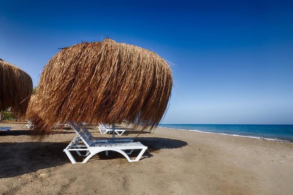 Wonasis Resort & Aqua Hotel Kargipinari Екстериор снимка