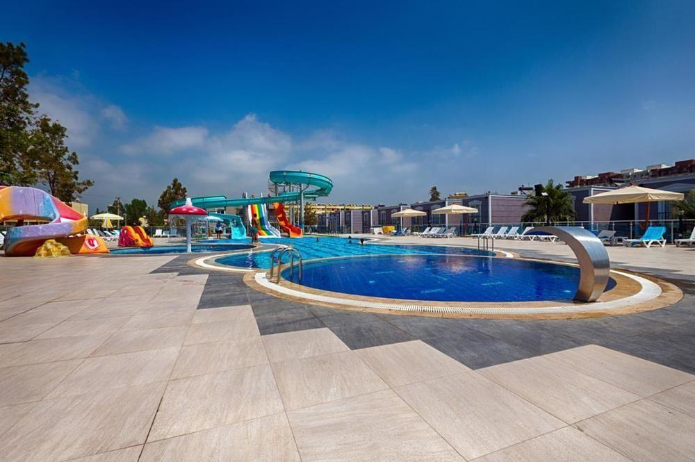 Wonasis Resort & Aqua Hotel Kargipinari Екстериор снимка